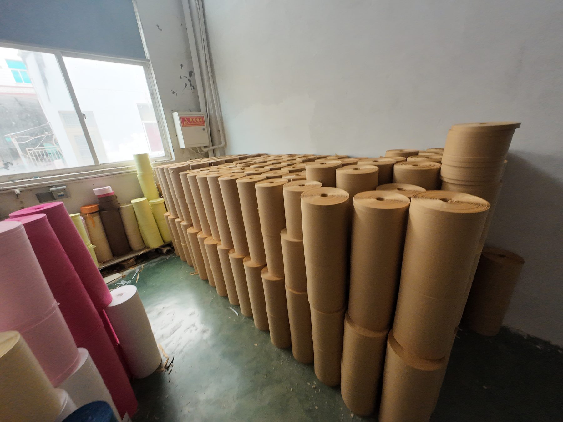 Foto de materias primas preparadas para fabricar sombreros 9