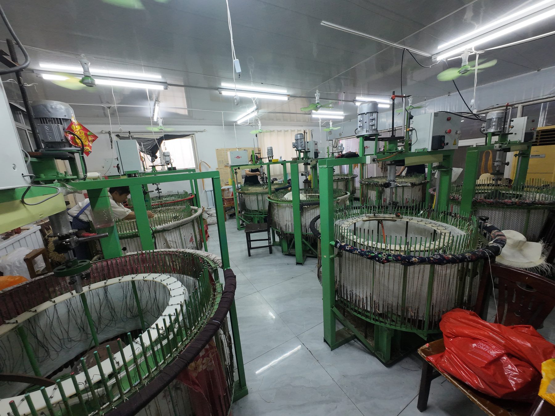 Foto del taller y área de producción de sombreros 13