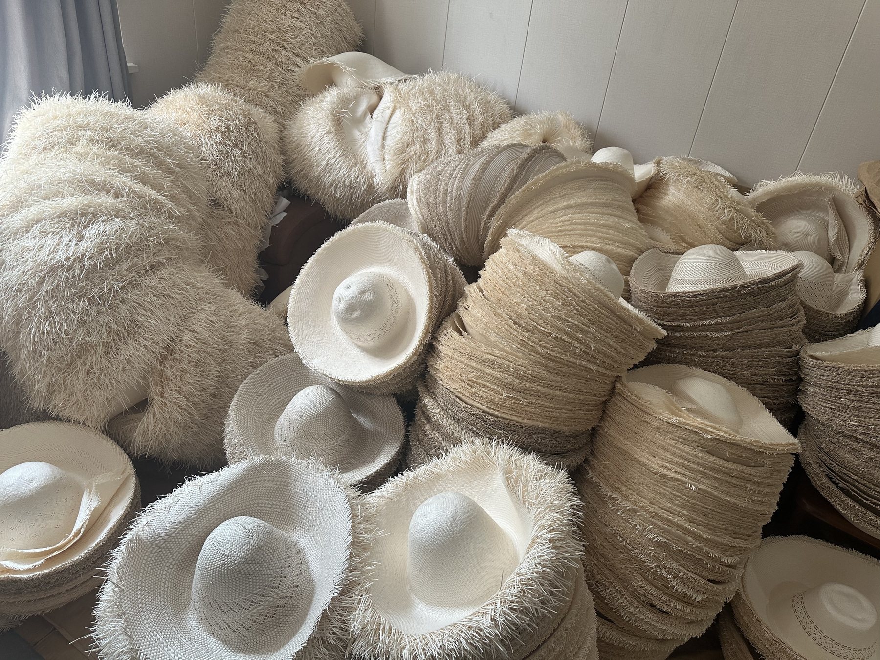 cuerpos de sombrero de papel Bangora collection