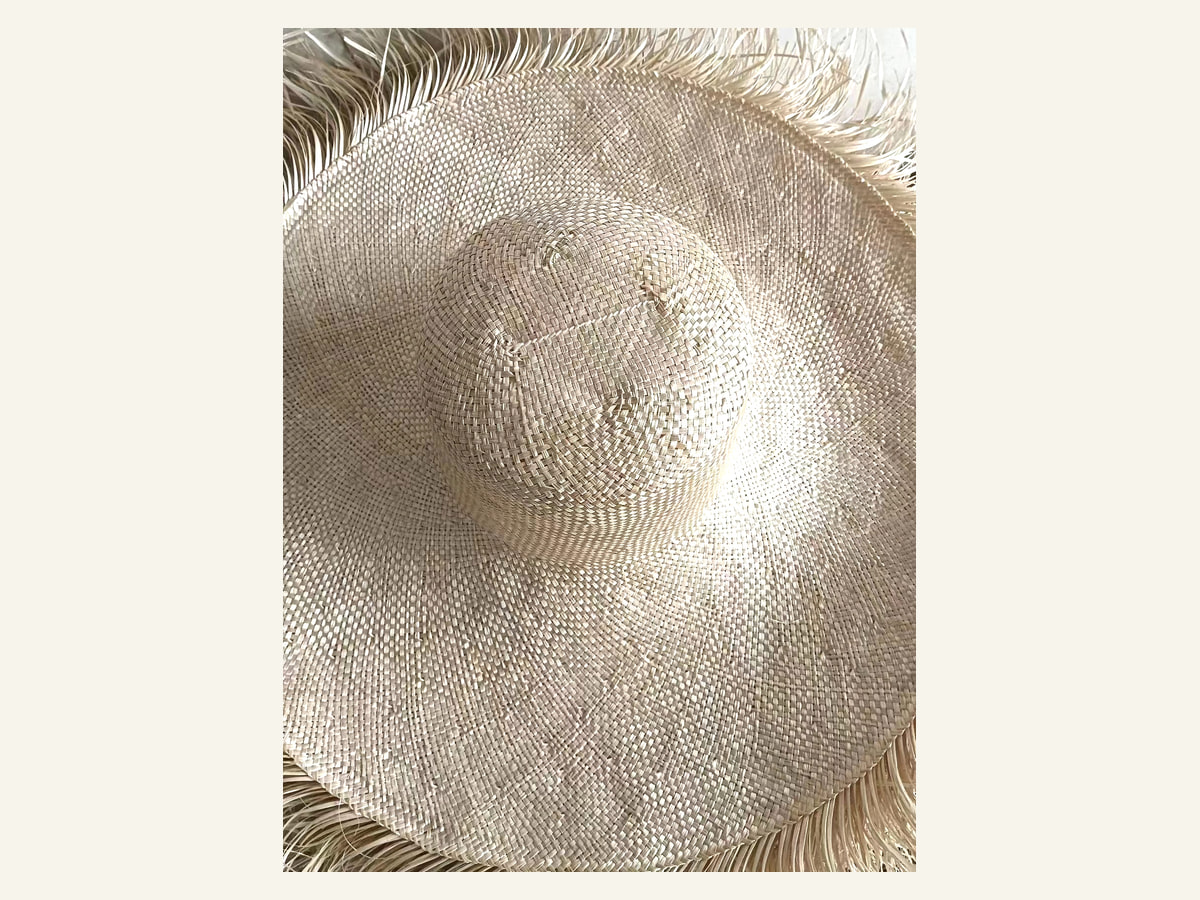 Creased Crown natural straw hat body N05 for wholesale hat production