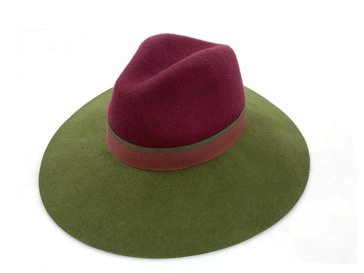Vista del producto: Sombrero de Lana de Ala Ancha en Bloques de Color
